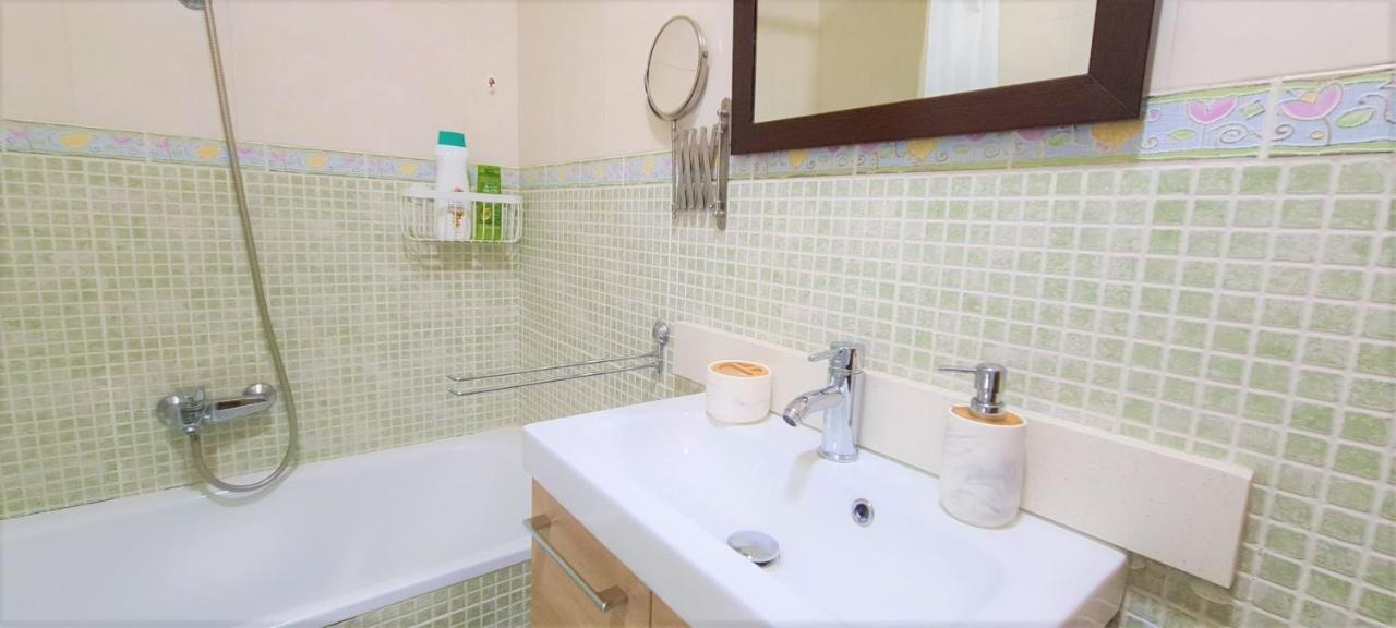 Lovely Centric Apartment อาลิกันเต ภายนอก รูปภาพ